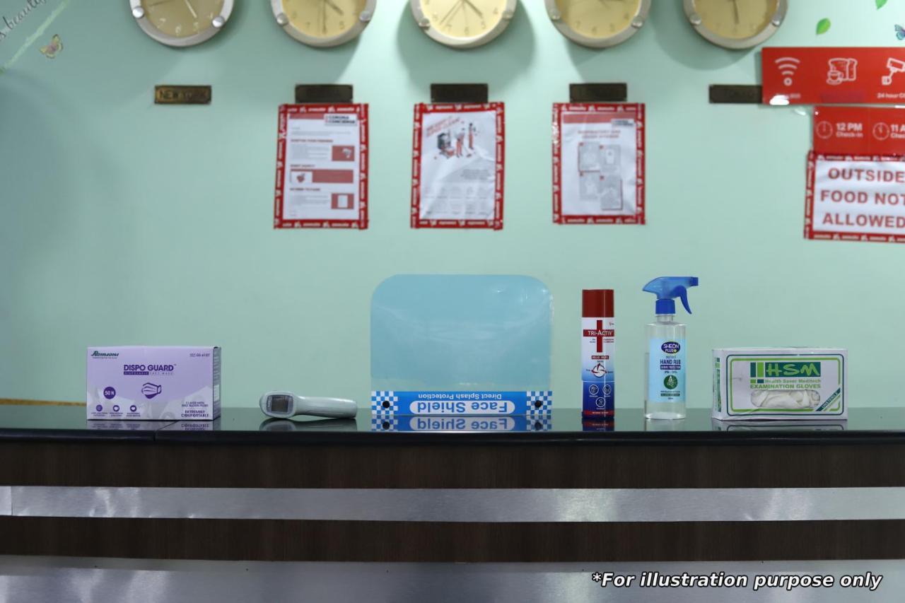 Oyo 29517 Hotel Barsana Palace Chhata Экстерьер фото